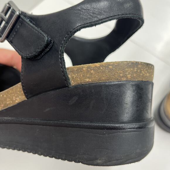 Clarks Black Women's Sandals - Picture 8 of 13